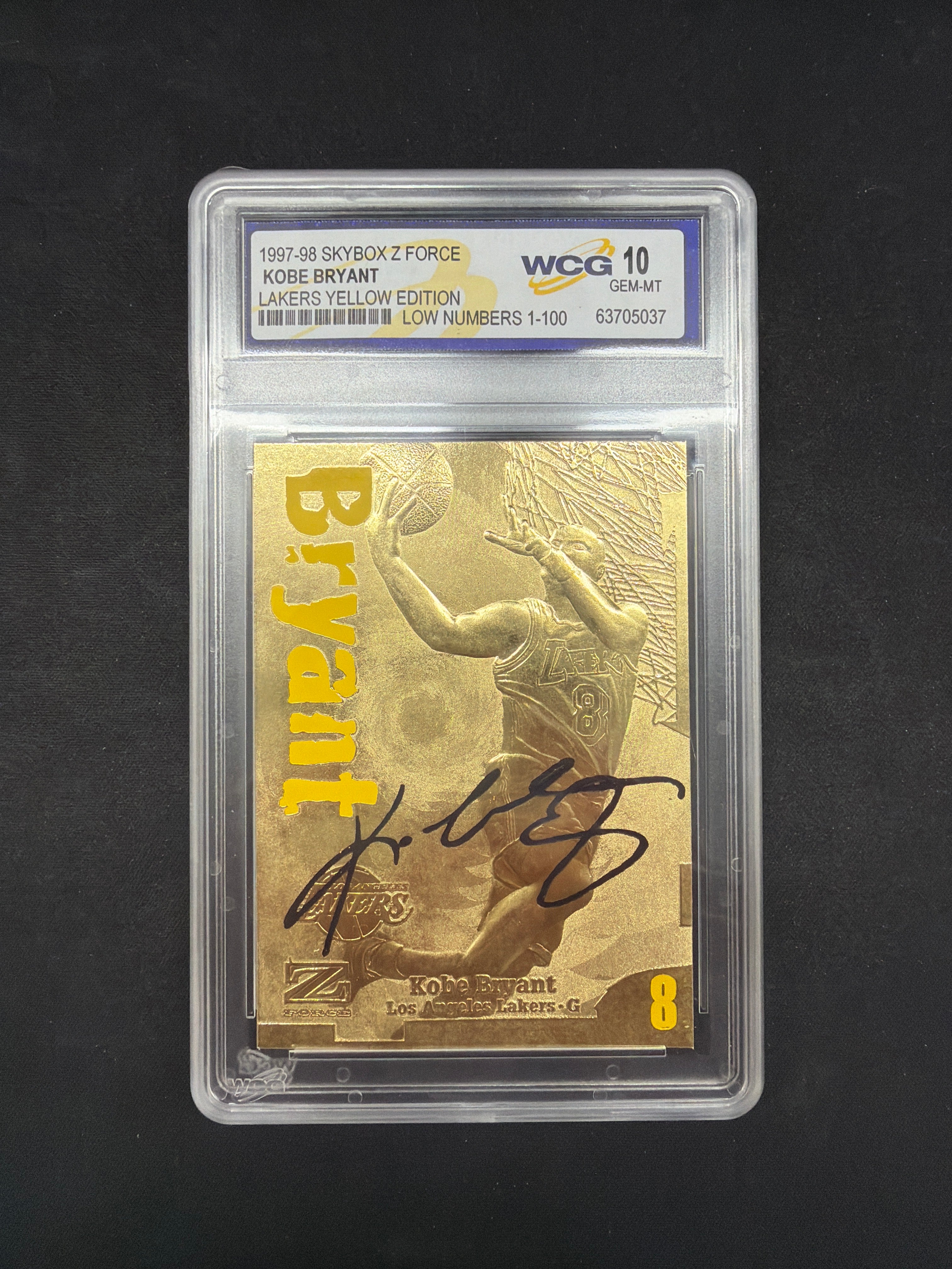 1997-98 Skybox Z Force Kobe Bryant Lakers Yellow Edition WCG Gem MT 10