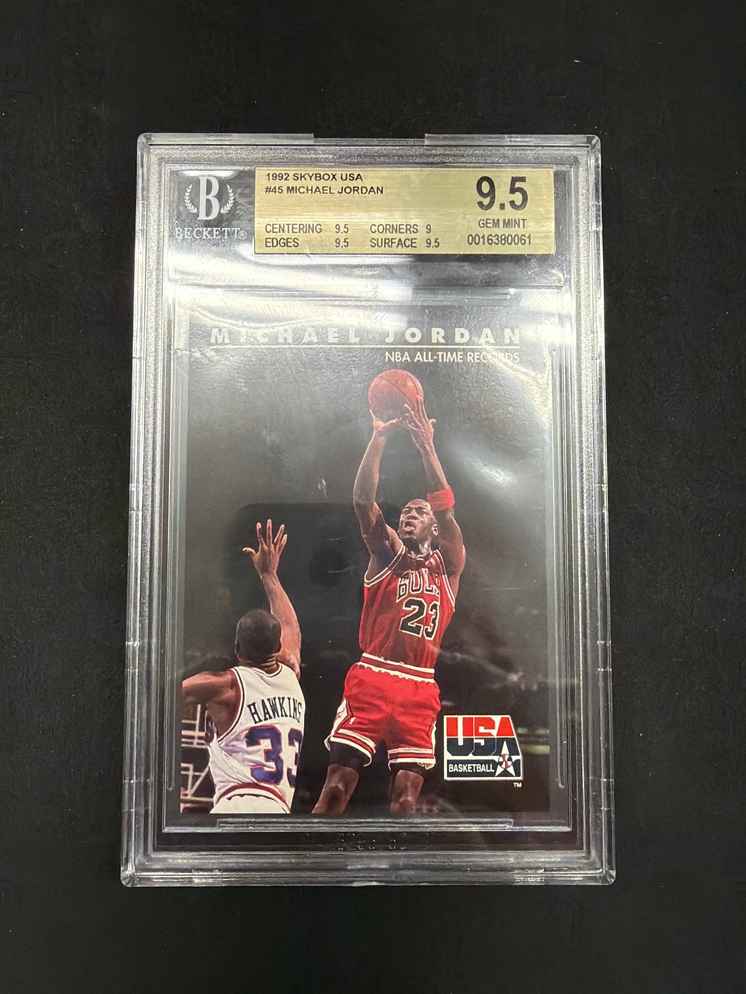 1992 Skybox USA #45 Michael Jordan BGS 9.5 Gem MT