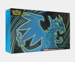 Charizard Ultra-premium Collection (ripped seal)
